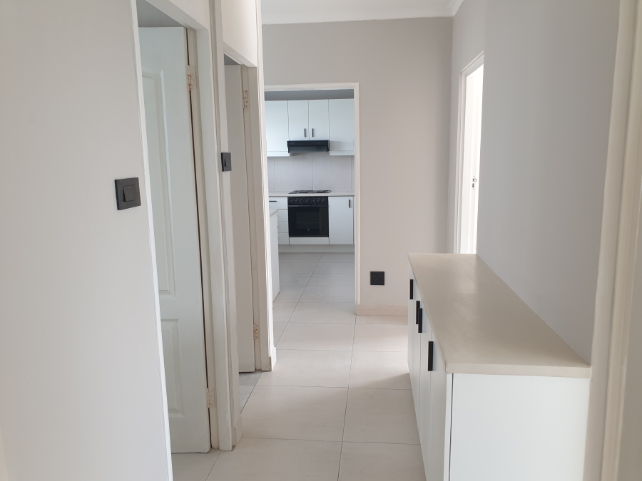 To Let 2 Bedroom Property for Rent in Claremont Western Cape